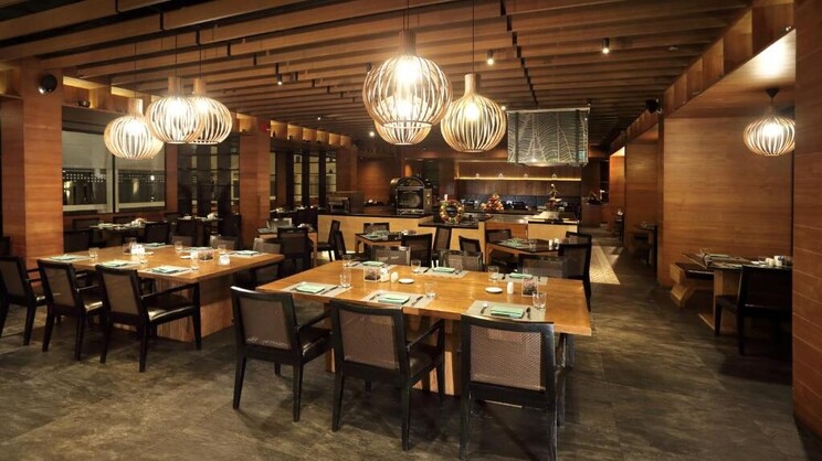 Le Meridien Phuket Beach Resort